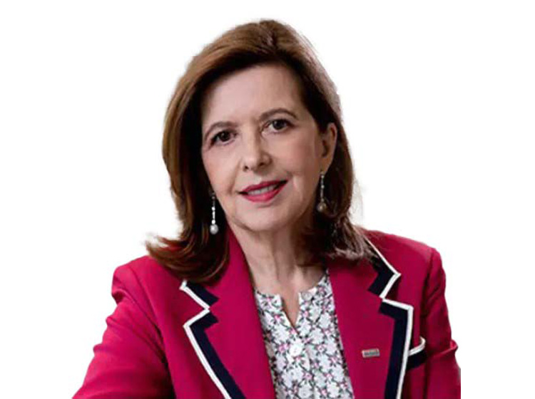 Chairwoman of the Board of Directors, Sophie Bellon, is also appointed Chief Executive Officer